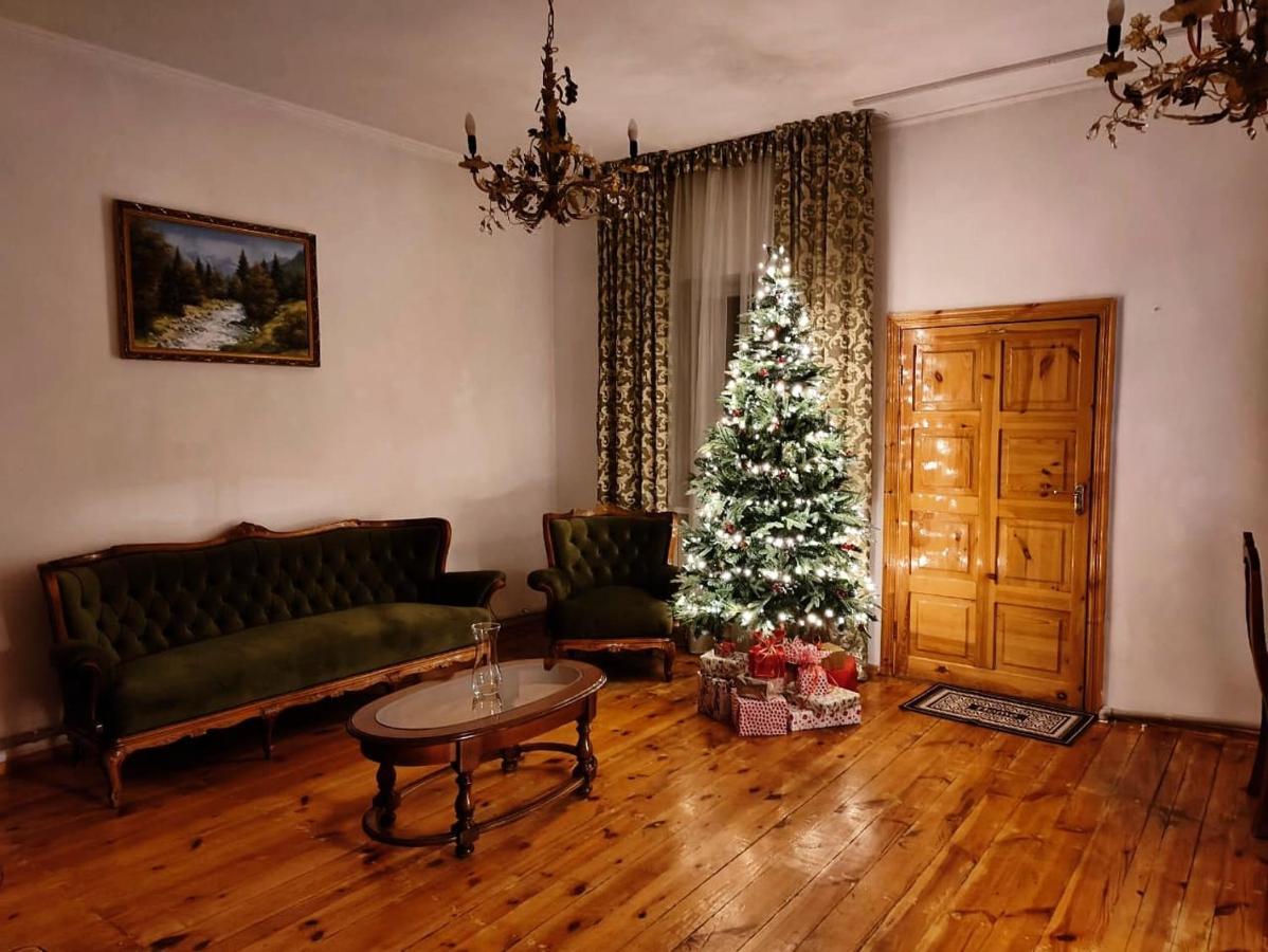 Sweet Vibe Home Almaty Ngoại thất bức ảnh